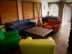 hostal-blue-house-quito-ecuador-4